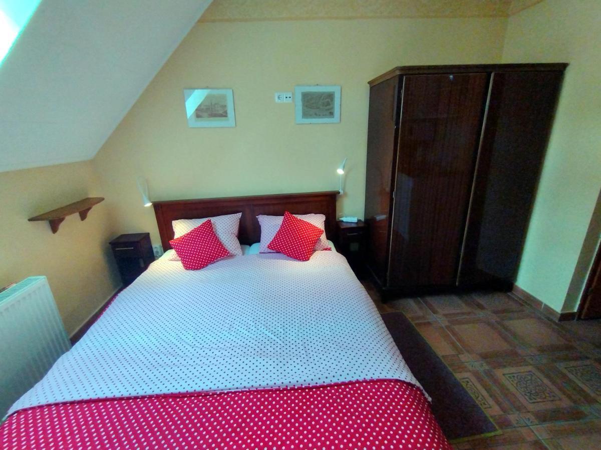 Burg Apartmanház Gyula Exteriér fotografie