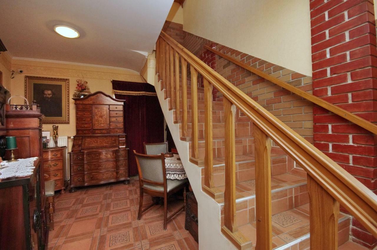 Burg Apartmanház Gyula Exteriér fotografie
