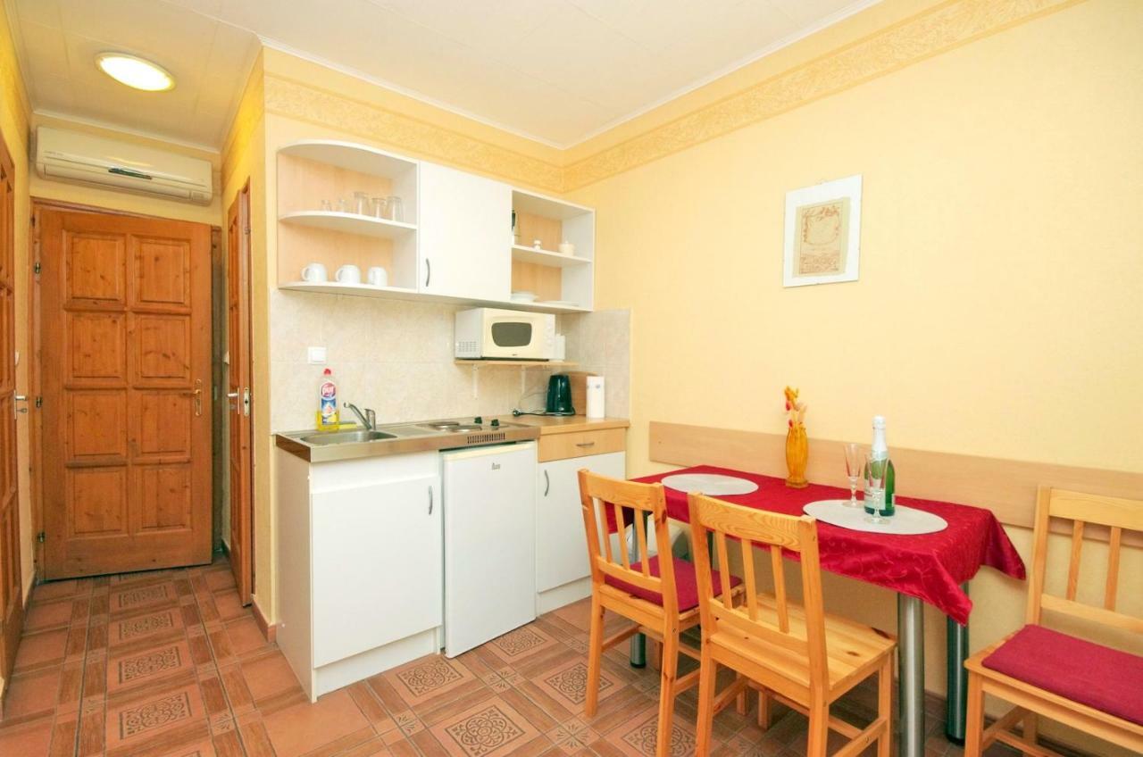 Burg Apartmanház Gyula Exteriér fotografie